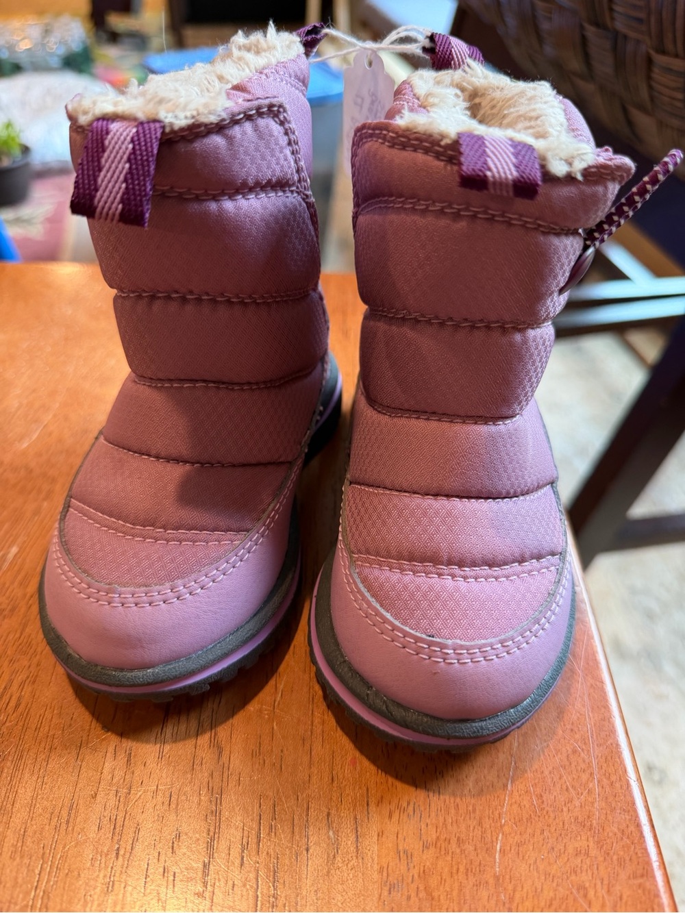 Girls' LLBean Snow Boots - Mauve Pink Faux-Fur Lined -size 5. Never worn.